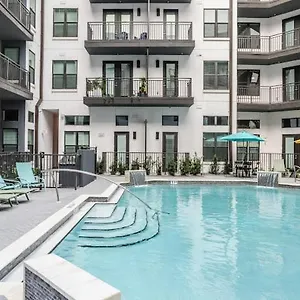 Luxury In Ybor W/pool Access Apartment